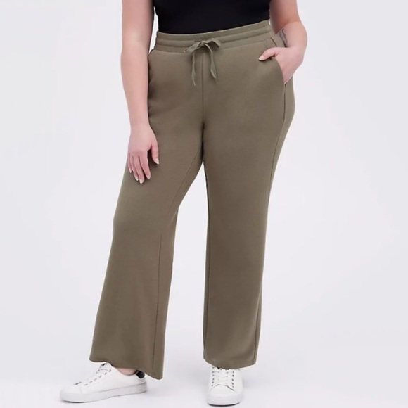 NWT Torrid Flare Lounge Pant in Ultra Soft Fleece Lined Olive Green - Picture 3 of 7